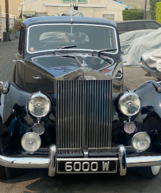 Luxury vehicle showcase 20