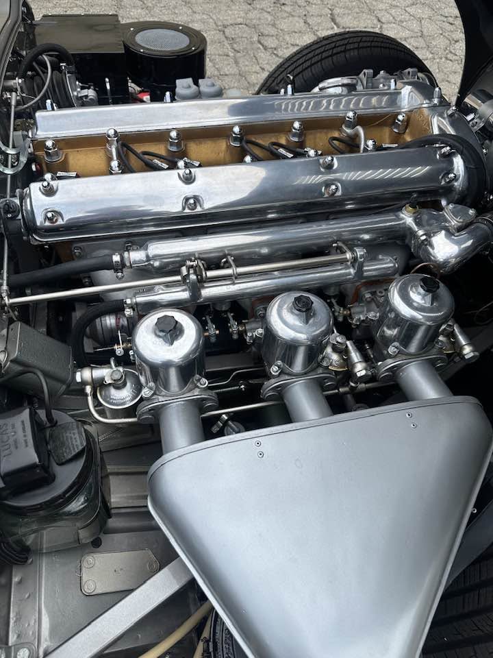 Inside the Independent R.R. Service workshop 2