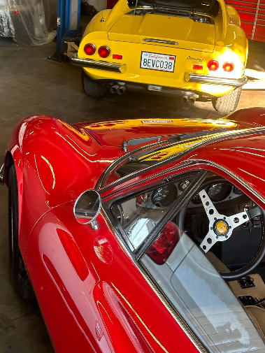 Luxury vehicle showcase 3